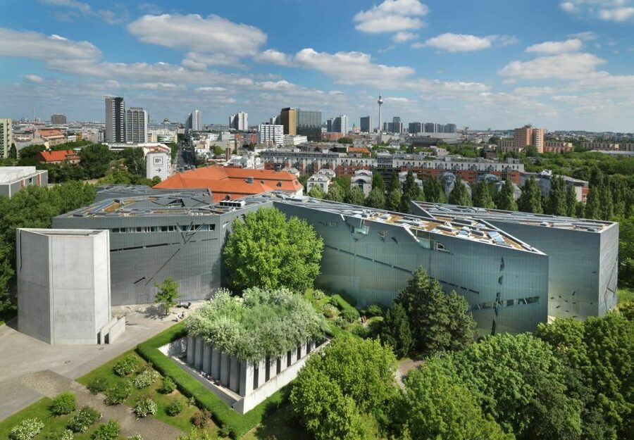 Berlin: Jewish Museum Berlin Entrance Ticket - Libeskind’s zig-zag building, and why it feels personal