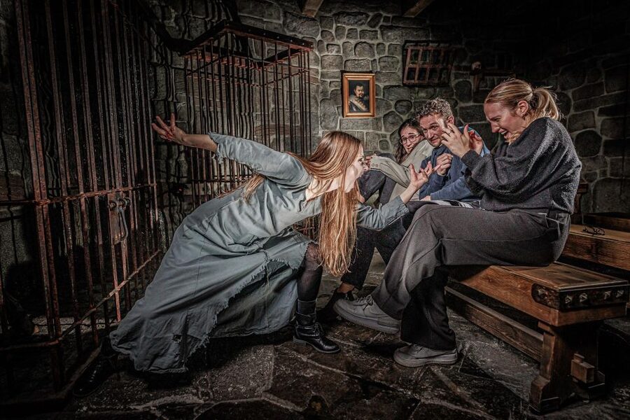 Berlin: Madame Tussauds Museum & Berlin Dungeon Combo Ticket - Small Rules That Affect Your Comfort