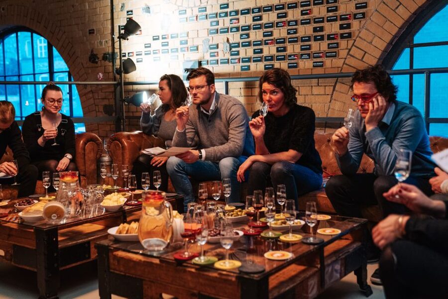 Berlin: Mampe Schnapps Brewery Tour and Tasting (IN ENGLISH) - 190 years of Berlin liquor history: the story you’ll remember