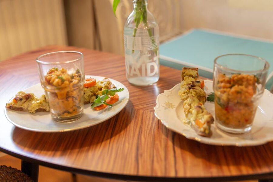 Berlin: Mitte Culinary Food Tour - St. Nicholas Church to Rotes Rathaus: finishing with strong place memory