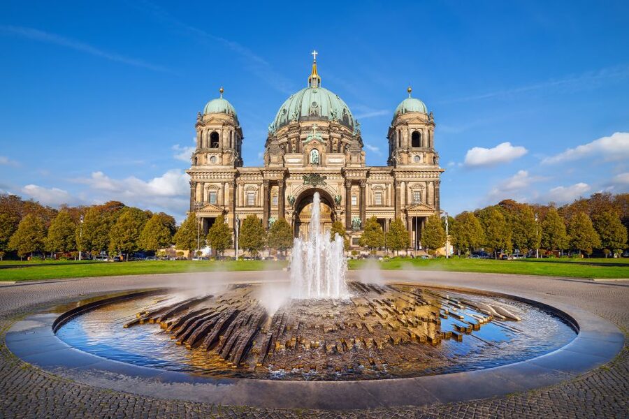 Berlin: Museum Island Guided Walking Tour - Nikolai quarter to the Spree: why the river matters on this route
