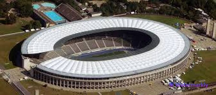 Berlin: Olympia Stadium Entrance Ticket - Optional guided tour: when it’s worth paying more