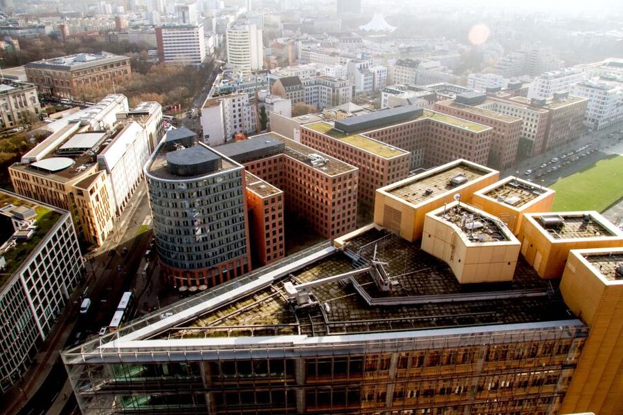 Berlin: Panoramapunkt Skip-the-Line Elevator Ticket - Crown of Berlin and sunset: timing your second look