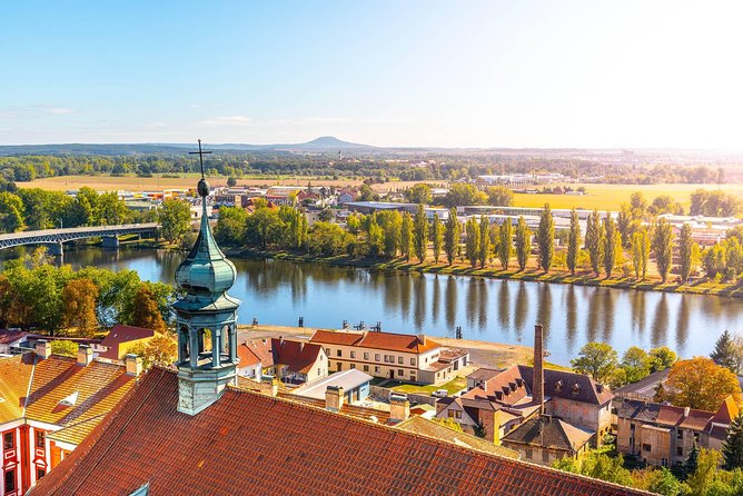Berlin-Prague One-Way Sightseeing Day Tour - Moritzburg Palace grounds without castle entry