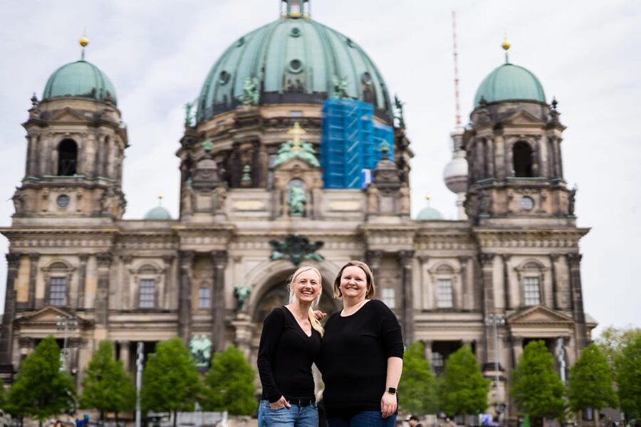 Berlin: Private Photo Session with Professional Photographer - Getting Your Photos Back: Edited Results in 48 Hours