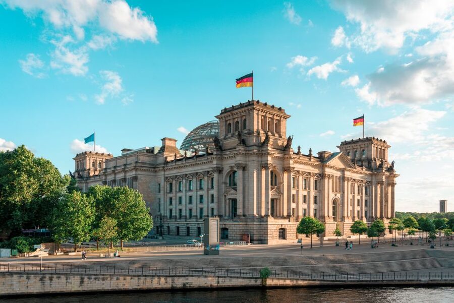 Berlin: Private Reichstag and Glass Dome Tour - A private Reichstag tour that feels like a guided story, not a stamp-collecting visit