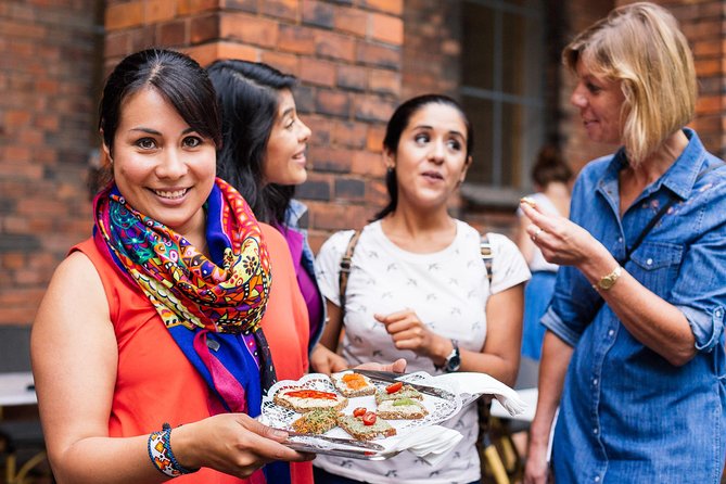 Berlin Private Walking Food Tour With Locals: the 10 Tastings - Why this private Berlin food tour feels different