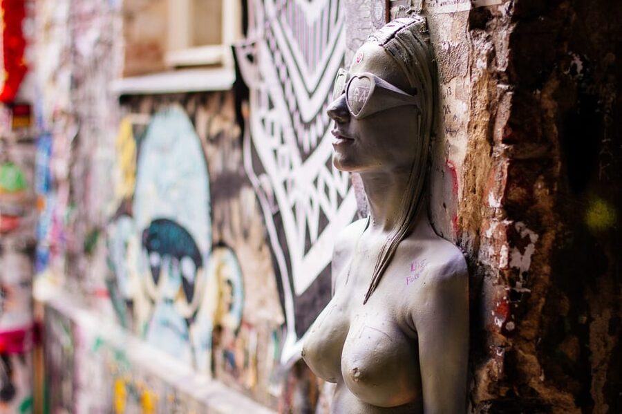 Berlin's Alternative Side: The Urban Jungle Tour - Pink Man by Blu: Street Art With a Politics Problem (In a Good Way)