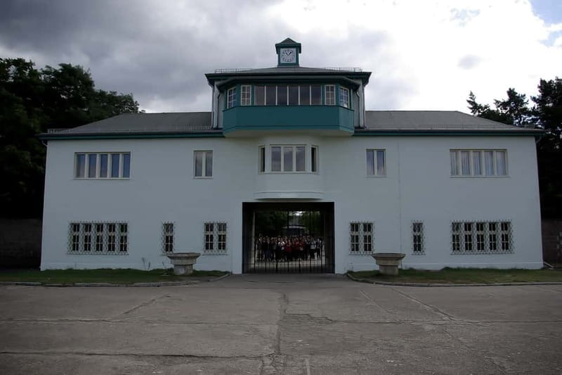 Berlin & Sachsenhausen: 5-Hour Tour "Third Reich" by VW-Bus - Price and value: is $448 per group up to 2 a good deal?