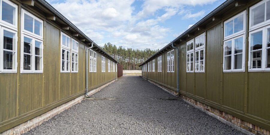 Berlin: Sachsenhausen Concentration Camp and Potsdam Tour - Should you book this Sachsenhausen and Potsdam tour?