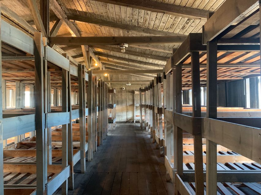 Berlin: Sachsenhausen Memorial 6-Hour Tour in Spanish - How Sachsenhausen worked as a model camp and an admin hub