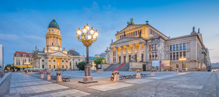 Berlin: Scenic Guided Tour by Private Car for 2, 3, 6 Hours - Brandenburg Gate and Reichstag views: famous, but still worth your time