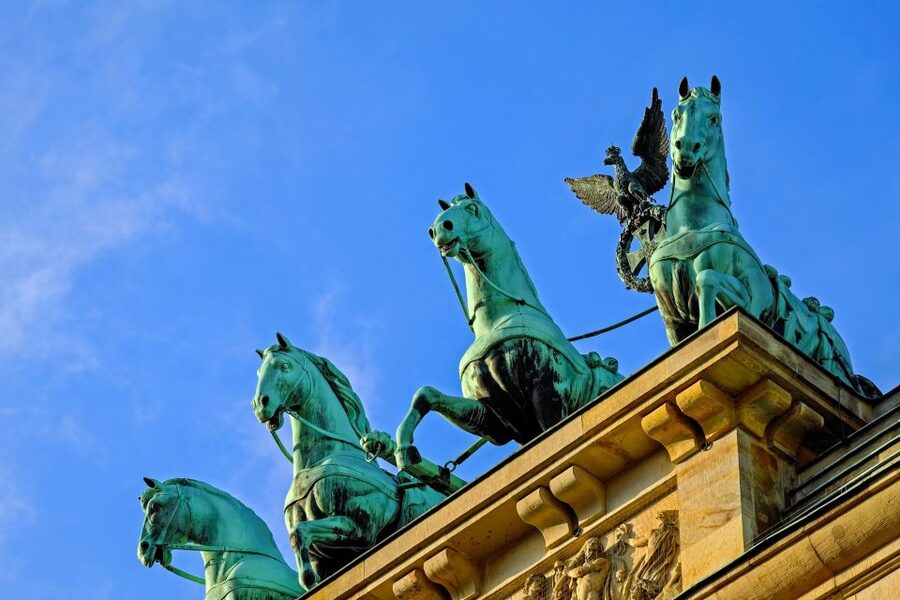 Berlin: Scenic Guided Tour by Private Car for 2, 3, 6 Hours - Checkpoint Charlie and the Berlin Wall story, without turning it into a lecture
