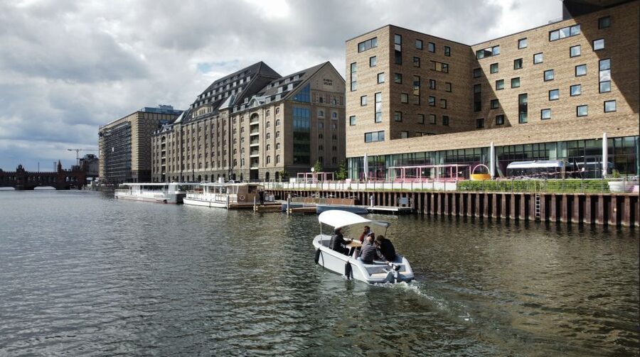 Berlin: Self-Drive Boat Tour - Captaining Your Own Electric Boat on Berlin’s Spree