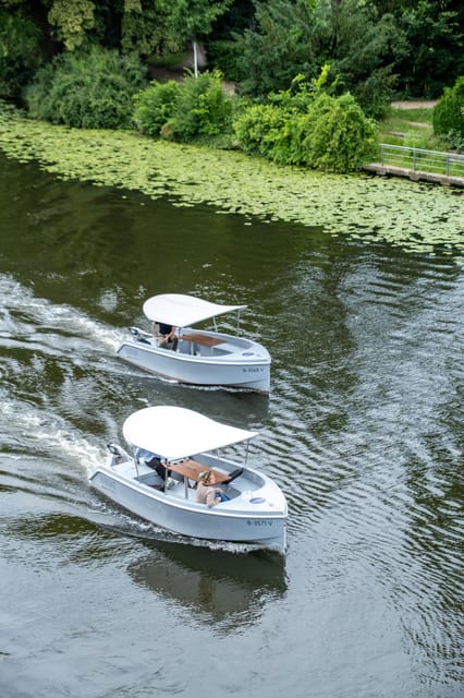 Berlin: Self-Drive Boat Tour - Spree River Time: How the Self-Guided Part Works
