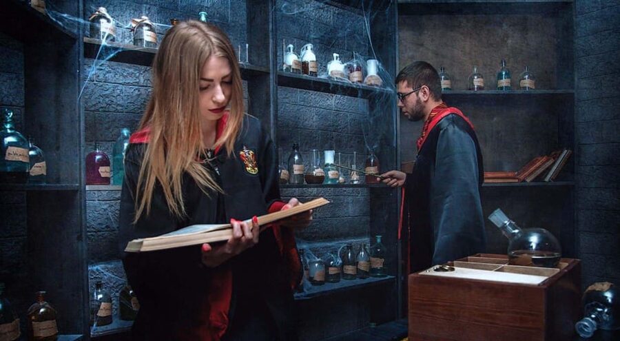 Berlin: “Shadow of the Rubber Duck” Escape Room Experience - How the room delivers 20+ puzzles in a small space