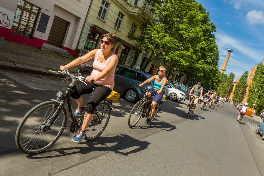 Berlin: Sights and Highlights Bike Tour with a Local Guide - A 3-hour Berlin crash course on wheels