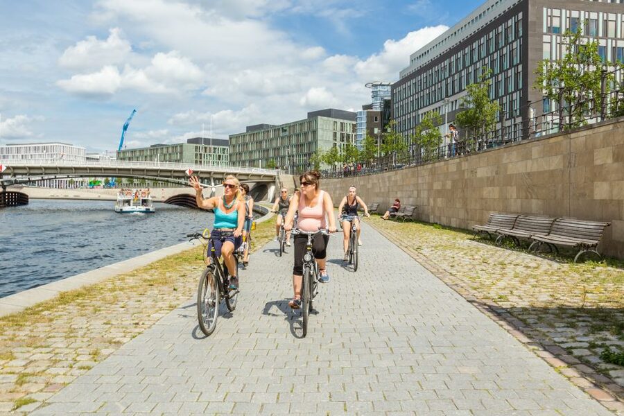 Berlin: Sights and Highlights Bike Tour with a Local Guide - Brandenburg Gate and the Berlin story in one visual line