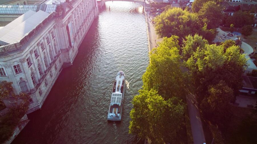Berlin: Sightseeing Boat Tour on the Spree for Families - Getting There: Where You Find the John Franklin