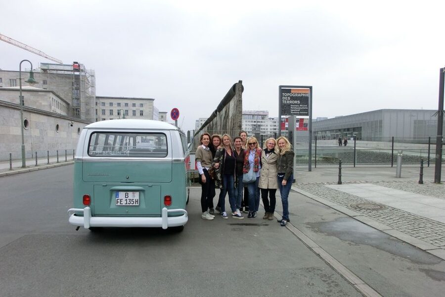 Berlin: Sightseeing Tour in Classic Volkswagen T1 Samba Bus - Checkpoint Charlie to Gendarmenmarkt, plus the TV Tower finale