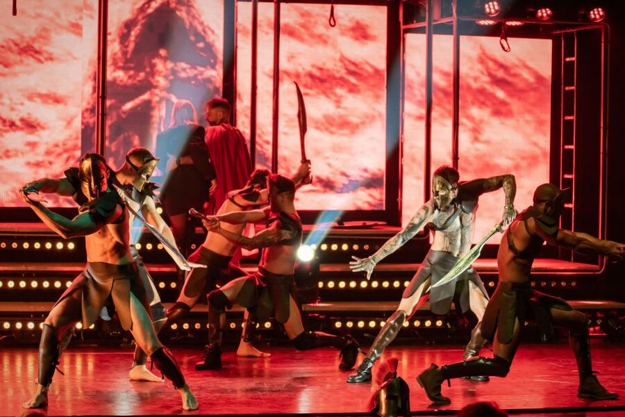 Berlin: SIXX PAXX Men´s Performing Arts Show - Getting Up Close and Interactive Without Losing the Fun