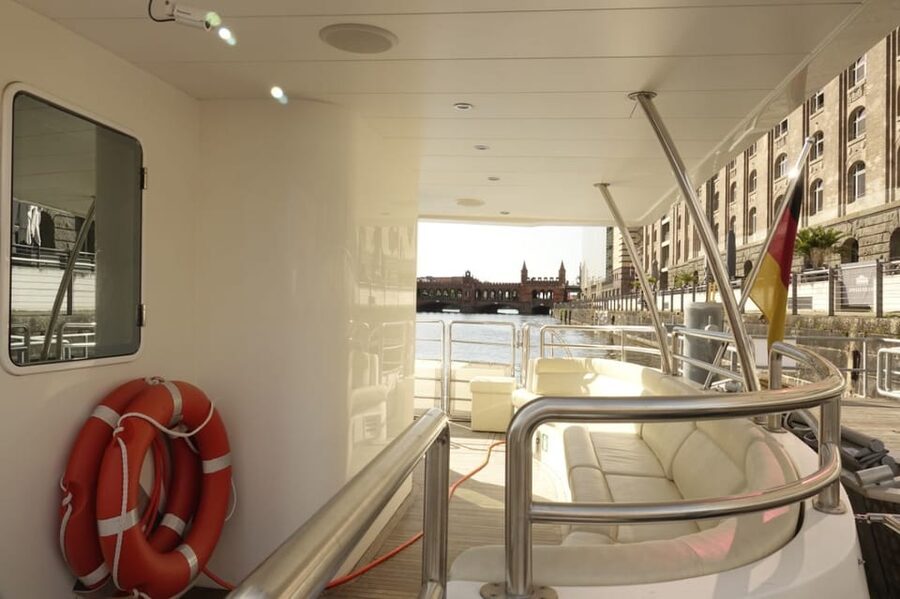 Berlin: Solar Powered Sunset Catamaran Cruise & Audio Guide - Sunset timing and weather: how to dress for a comfortable ride