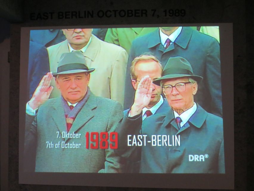 Berlin: The Wall Museum East Side Gallery Ticket - How the museum handles meaning, not only dates