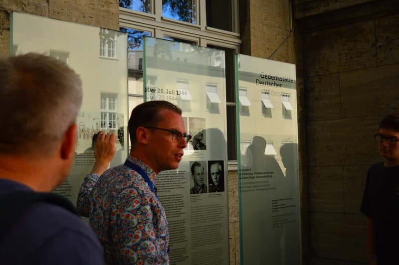 Berlin: Third Reich, Hitler, and WWII Walking Tour - Holocaust Memorial, then shifting tone toward the bunker’s end