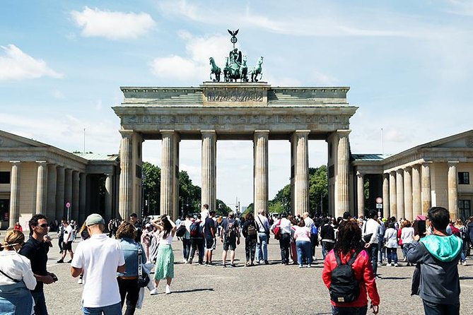 Berlin Third Reich Sites: Half-Day Walking Tour - Stop 2: Stiftung Neue Synagoge Berlin, Jewish life and the long shadow of loss
