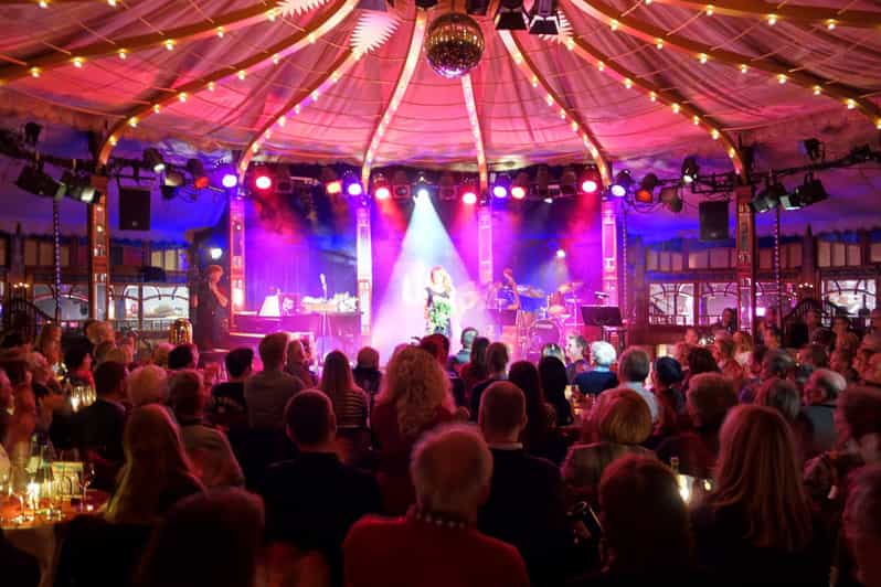 Berlin: Ticket for Bar Jeder Vernunft - Theater & Restaurant - The show style: chanson, cabaret, theater, and comedy