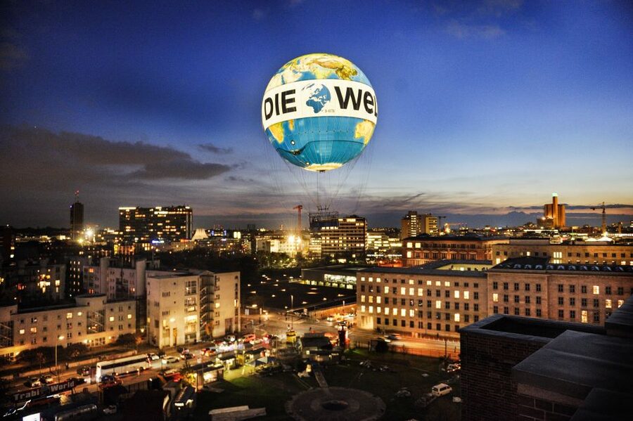 Berlin: Ticket for World Balloon with Perfect View - 150 meters above Berlin: what you spot from the gondola