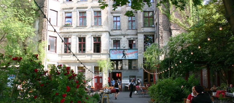 Berlin: Top secret bike tour and hidden gems of the city - The guide style, and why the tour feels authentic