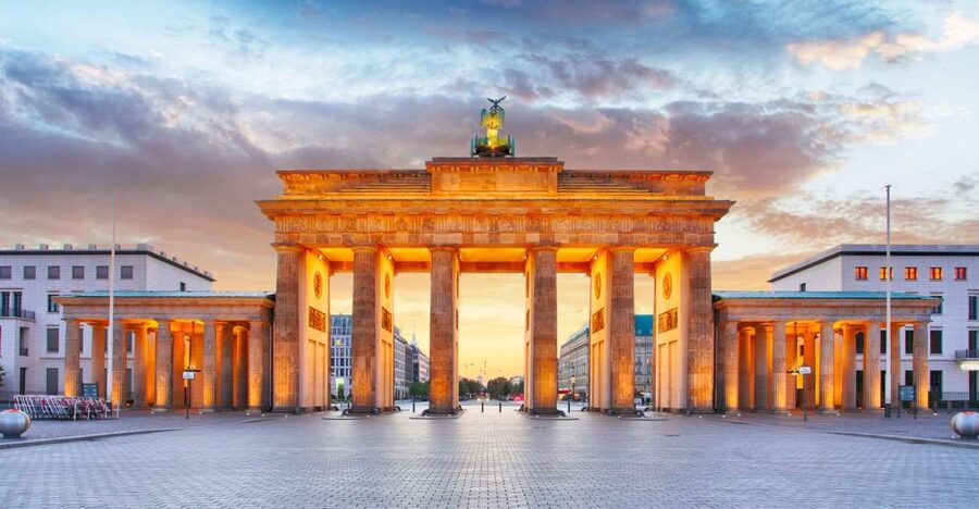Berlin: Walking Tour of the Top 10 Sightseeing Attractions - Key highlights you should care about