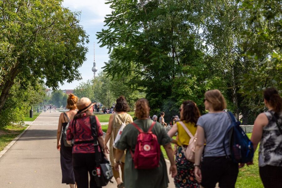 Berlin Wall: Small Group Guided Tour - What to do before you go, and what to pack