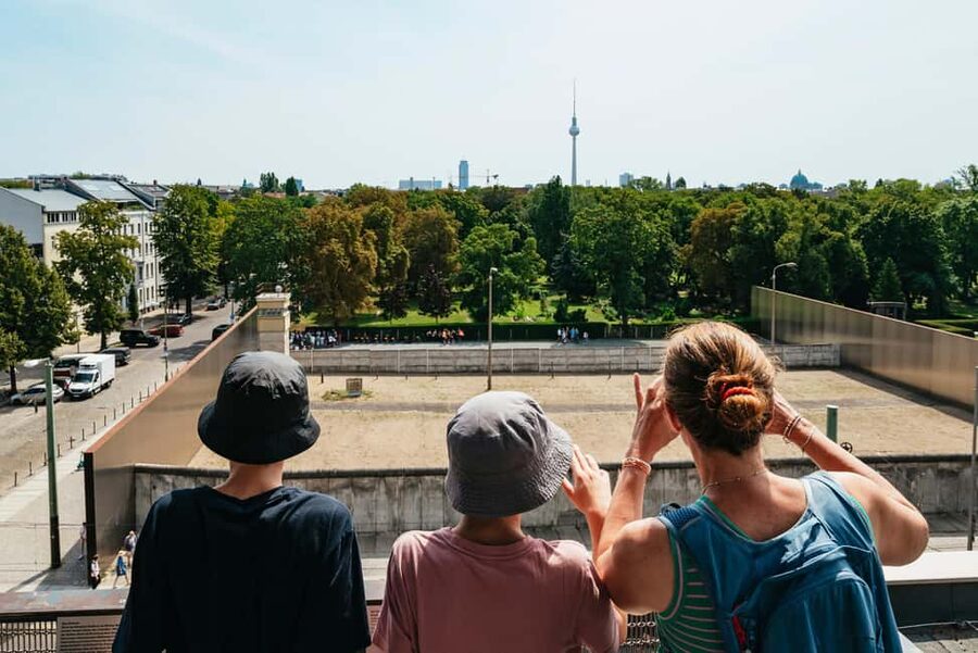 Berlin: Wall Tour – Fates, Love Stories, and Heroes - Key things you will notice on this Berlin Wall tour