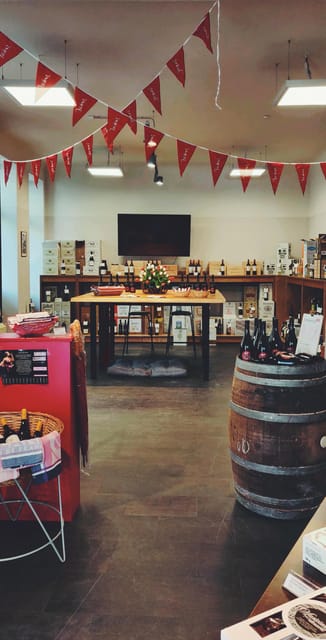 Berlin: Wine on Canvas - Paint Workshop and Wine Tasting - A Friday Night Creative Session at Jacques’ Wein-Depot