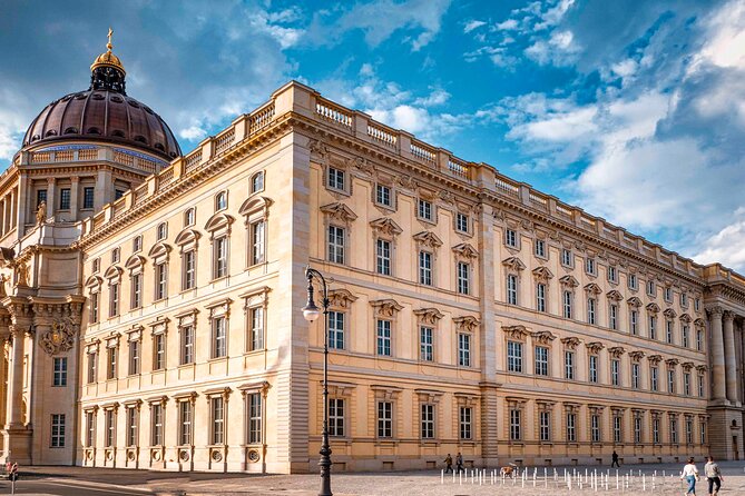Best of Berlin HopOn HopOff Tour - What you get onboard: mobile ticket, WiFi, and the headphone audio