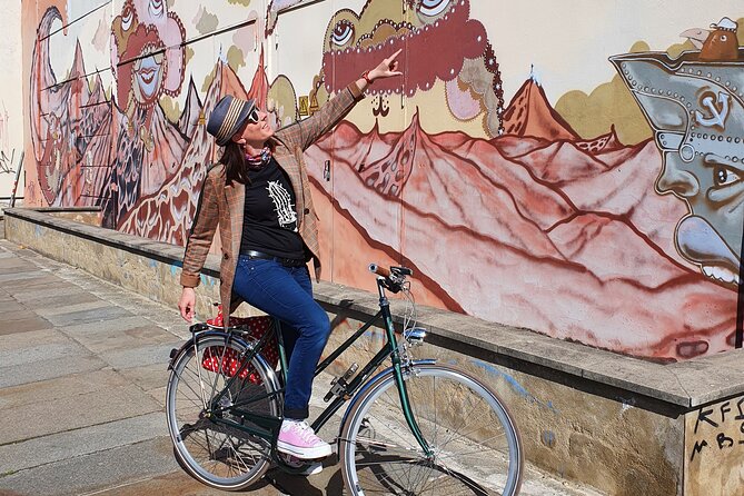 Bicycle tour of Dresden - Stop 4: Kunsthof Passage, Artful Backyards and Small Shops