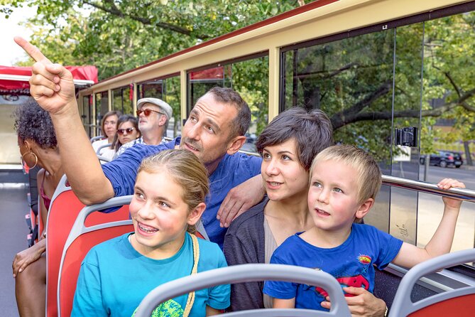 Big Bus Berlin Hop-On Hop-Off Sightseeing Tour & Currywurst - How to Use the 24-Hour vs 48-Hour Ticket Like a Pro