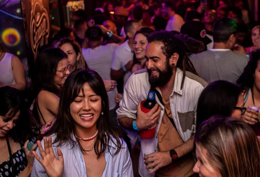Big Hamburg Pubcrawl - Shots, Games & VIP Bundle - Who This Pub Crawl Is Best For (And Who Should Skip)