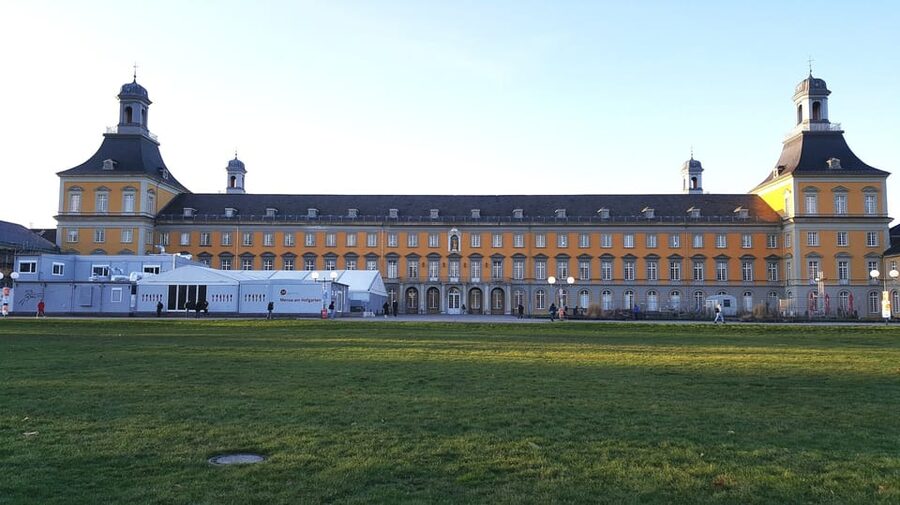 Bonn: Private City Highlights Walking Tour - Bonn Minster, Beethoven Stops, and the Emotional Center of the City