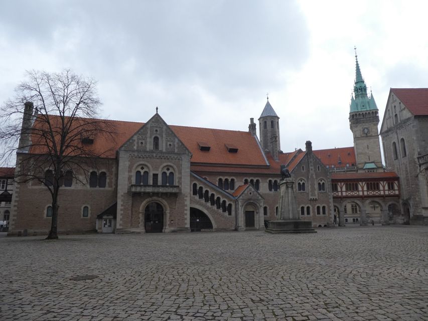 Braunschweig: Historischer Stadtrundgang mit zert. Guide - One city, a thousand years, and a route you can actually finish