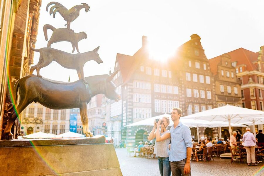 Bremen: City Center Guided Walking Tour - Market Square, town hall, and Roland: Bremen’s main stage