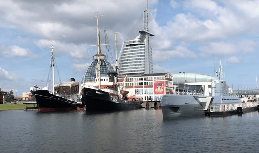Bremerhaven: Sailor's yarn, legends and sea walking tour - Key highlights you will care about