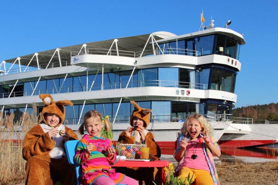 Brombachsee: Ship Tour on the Trimaran "MS Brombachsee" - Who should book this tour, and who might skip it