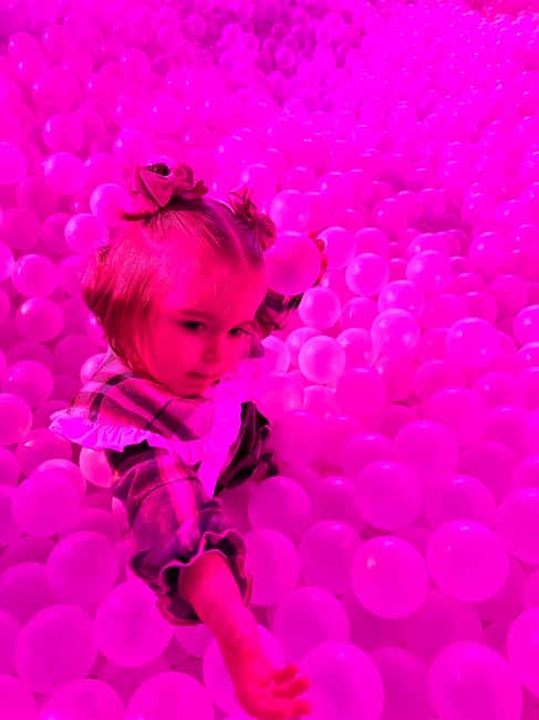 Bubble Planet Berlin: An Experience Museum for All Your Senses - The bubble science vibe: why the play feels educational