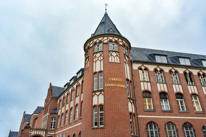 Charité Hospital Walking Tour: Exploring Berlin’s Medical History - Charité Hospital as a Berlin “open textbook” for medicine