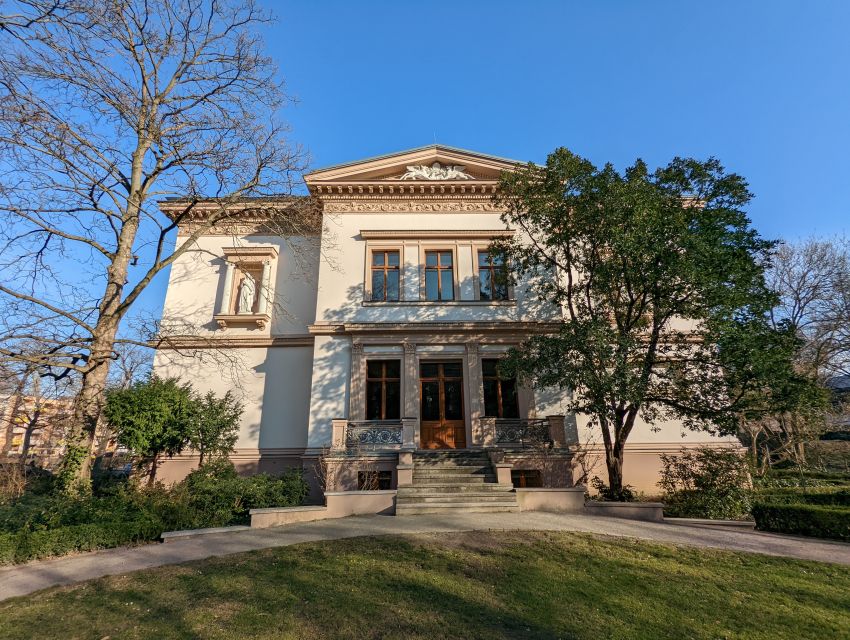 Charlottenburg: 2-Hour City Walking Tour - Villa Oppenheim and Schlossstraße: museums you can aim for later