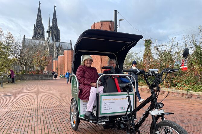 City Tour per Rikscha in Cologne - Why a private rickshaw in Cologne beats the walking grind
