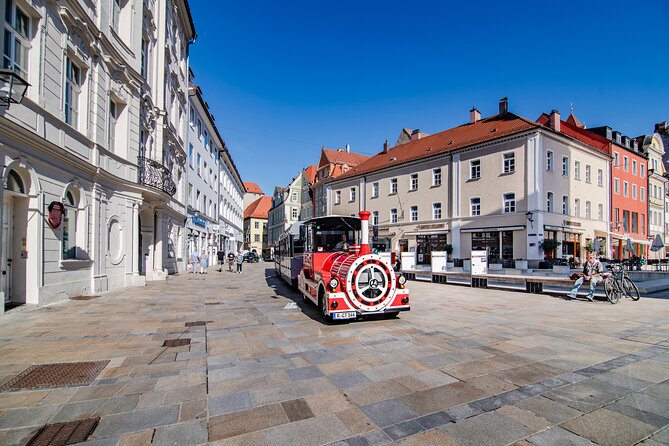 City tour through Regensburg with the little train - What you will do after the ride: use it as your walking blueprint